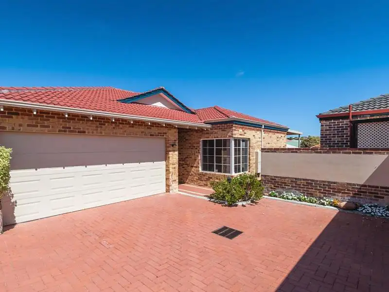 Main view of Homely unit listing, 16/19 St Marks Drive, Hillarys WA 6025