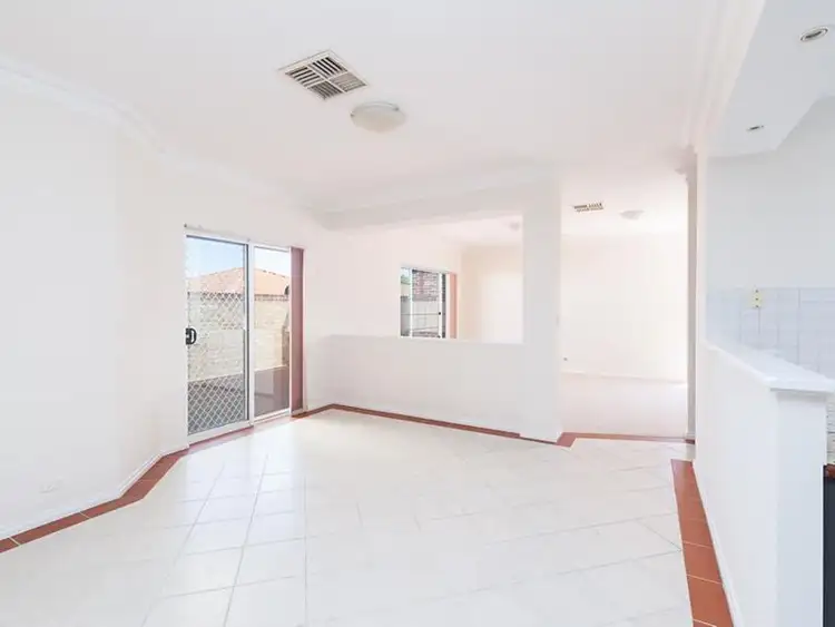 Fifth view of Homely unit listing, 16/19 St Marks Drive, Hillarys WA 6025