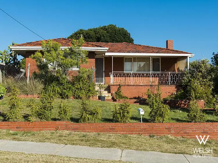 Fourth view of Homely house listing, 8 Kennerly Street, Cloverdale WA 6105