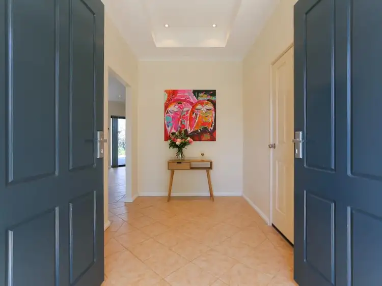 8 Scott Street, Kewdale WA 6105