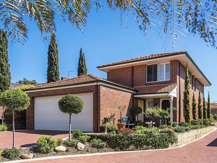 1/13 Kitchener Road, Melville WA 6156