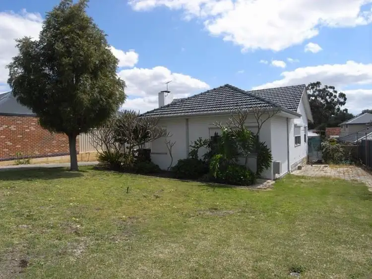 27 Westlake Street, Wilson WA 6107