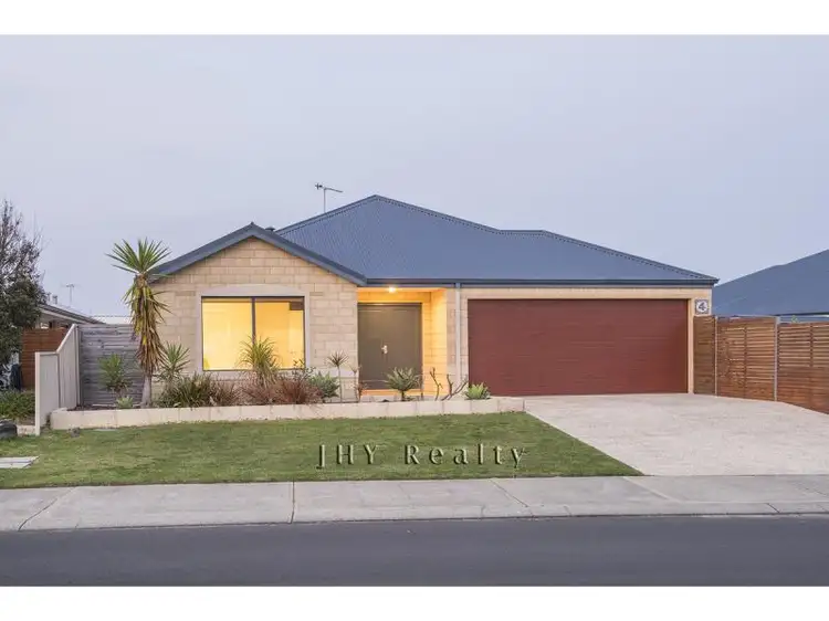 4 Indooroopilly Crescent, Dunsborough WA 6281