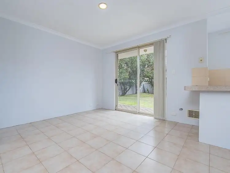 Sixth view of Homely unit listing, 4/12 Firetail Place, Kenwick WA 6107