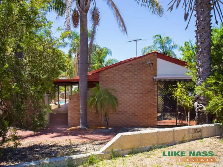 Second view of Homely house listing, 5 Merlin Close, Camillo WA 6111