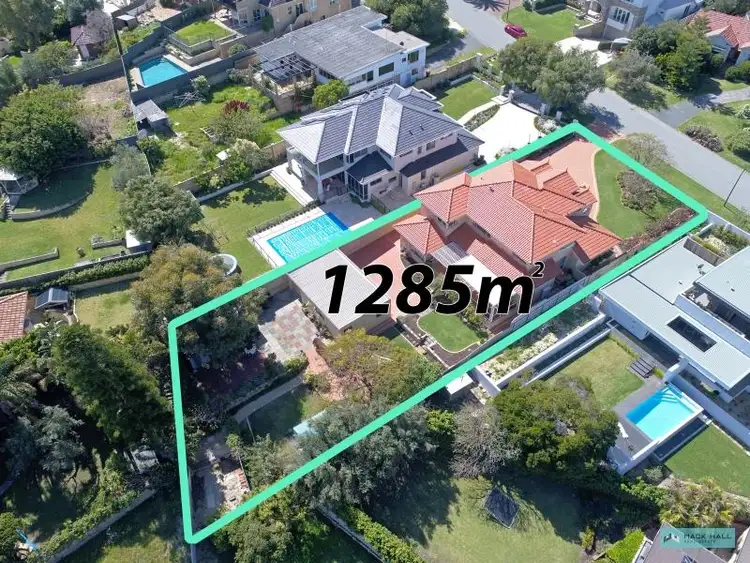 30 HOVEA CRESCENT, City Beach WA 6015