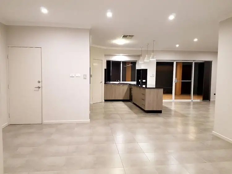 112b Queens Road, South Guildford WA 6055