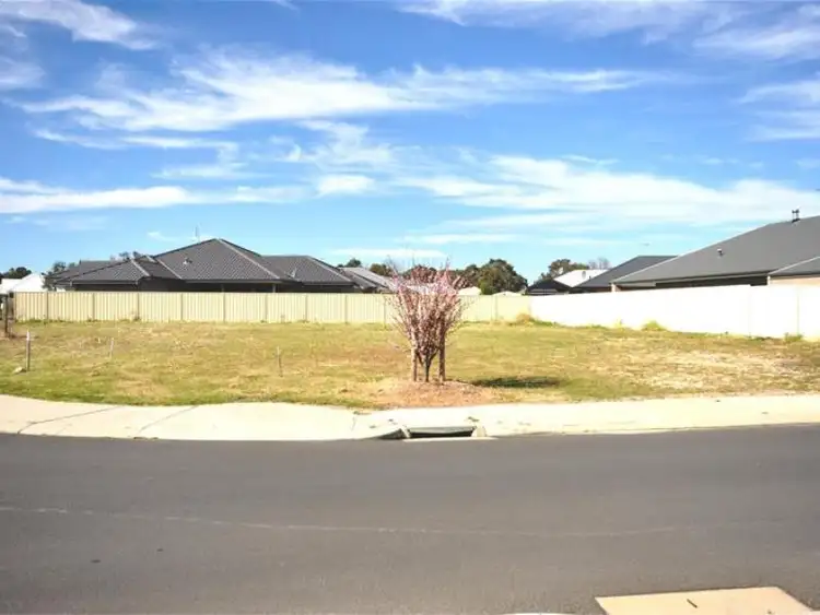1 Siding Road, West Busselton WA 6280