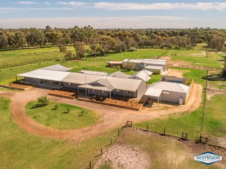 31 Bangap Place, Oakford WA 6121