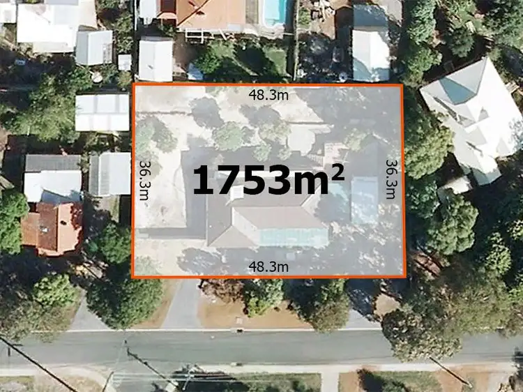 10 Robins Road, Kalamunda WA 6076