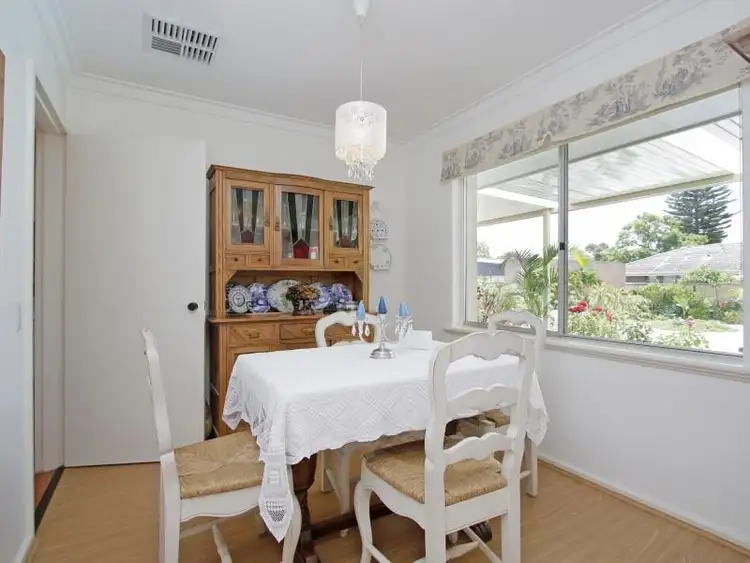 Fifth view of Homely house listing, 10 Farringdon Way, Huntingdale WA 6110