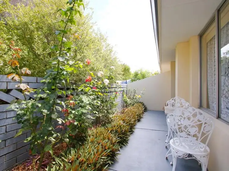 Sixth view of Homely house listing, 10 Farringdon Way, Huntingdale WA 6110