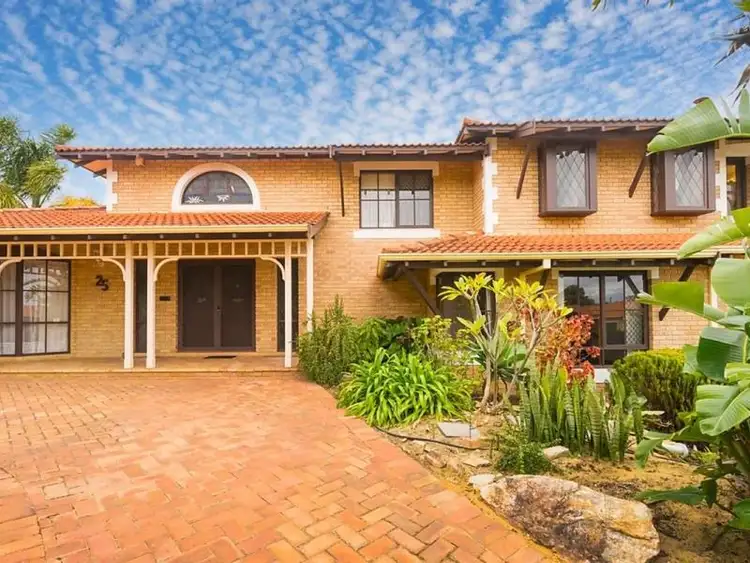 25 Stott Way, Duncraig WA 6023