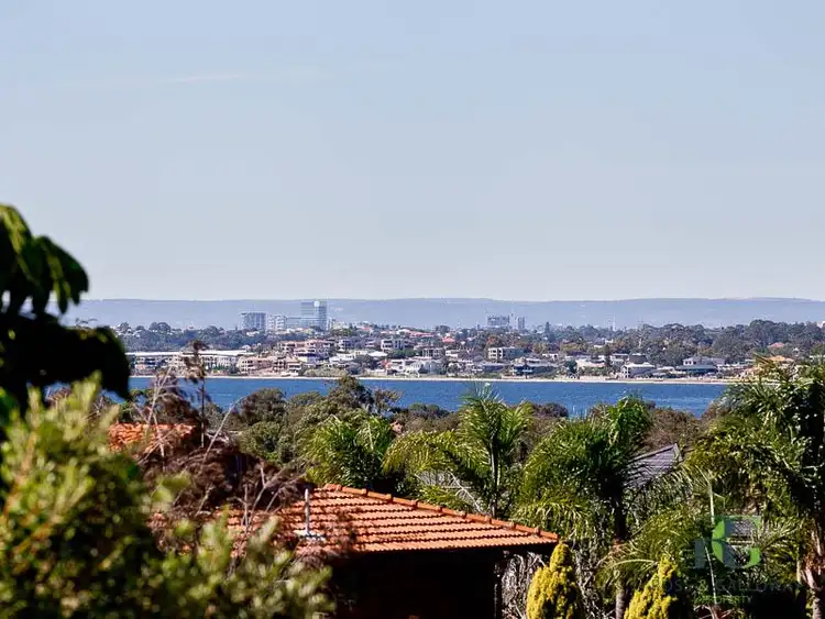 Seventh view of Homely house listing, 8/36 Swan Road, Attadale WA 6156