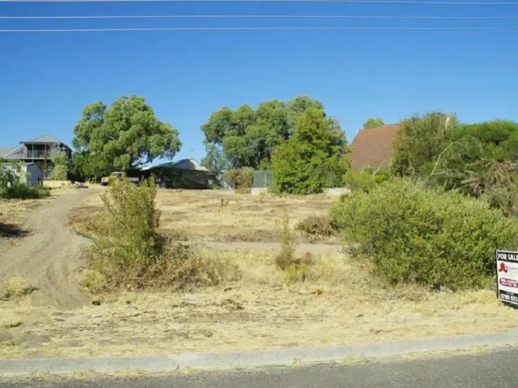 6 Orchard Place, Myalup WA 6220