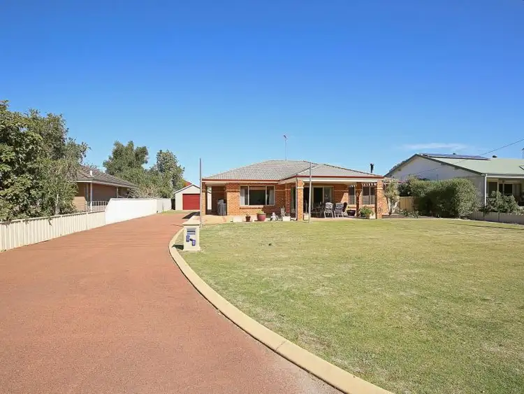 96 Banksia Terrace, South Yunderup WA 6208