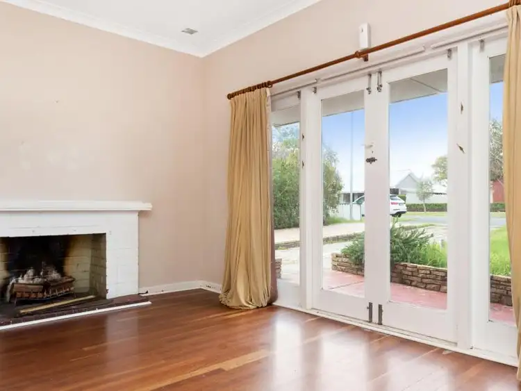 Sixth view of Homely house listing, 15 Buzza Street, St James WA 6102