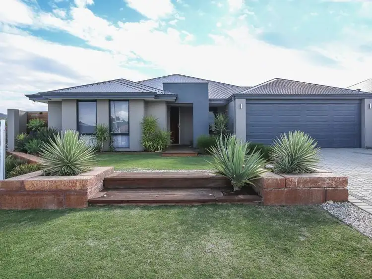 39 Tickner Parade, Ellenbrook WA 6069