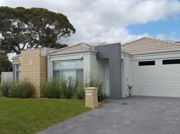 25D Clapham Street, Beckenham WA 6107