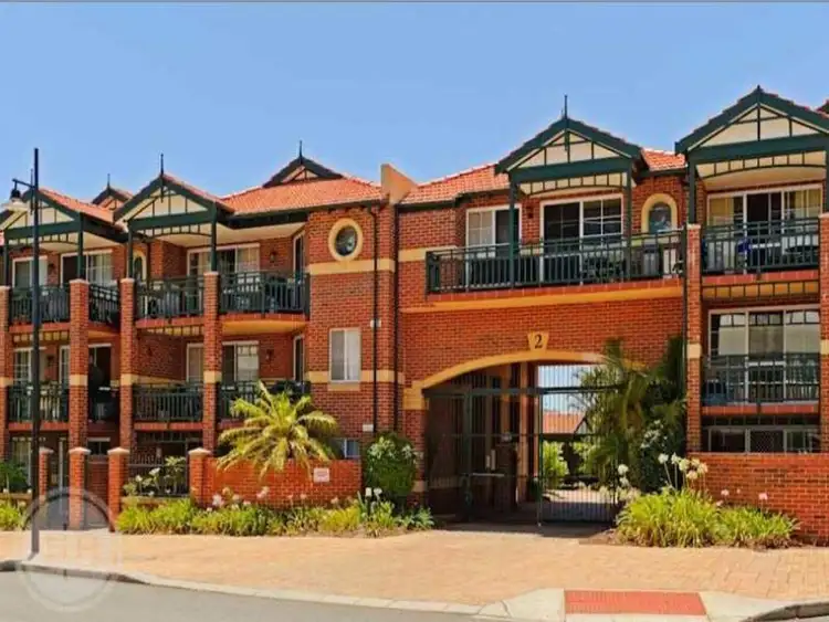 4/2 Preston Street, Como WA 6152