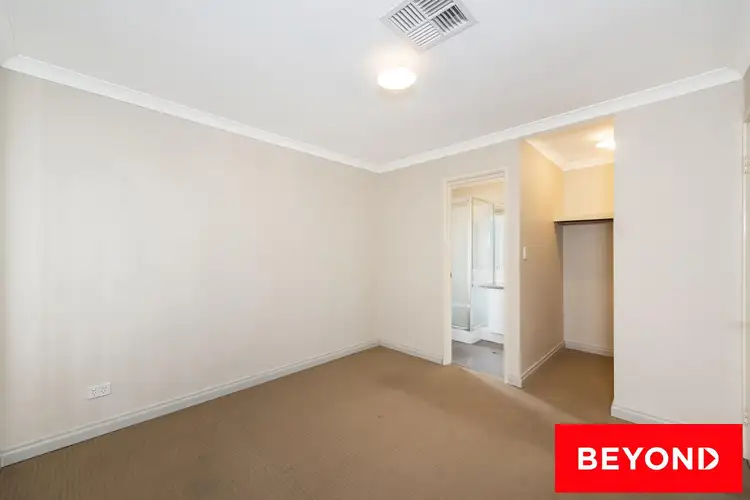 Fifth view of Homely house listing, 32 Villatella Gardens, Piara Waters WA 6112