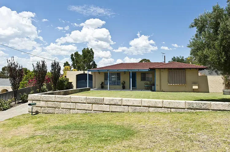 4 Young Place, Padbury WA 6025
