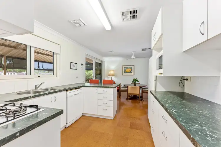 6 Cachuca Court, Duncraig WA 6023