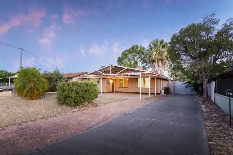 15 Foxton Street, Maddington WA 6109