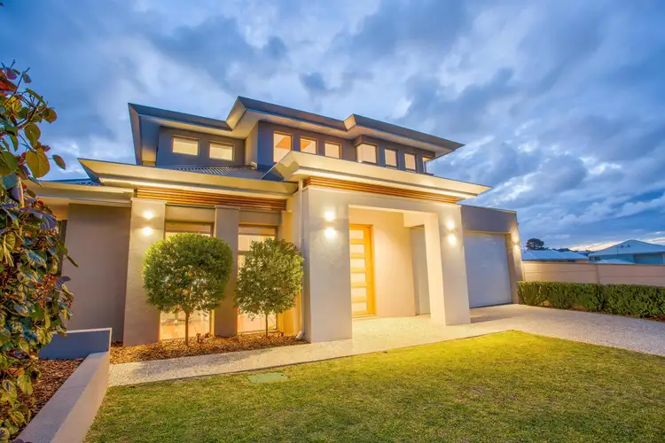 25 Mather Road, Beaconsfield WA 6162
