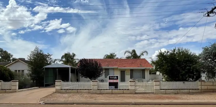 44 Churchill Street, Narembeen WA 6369