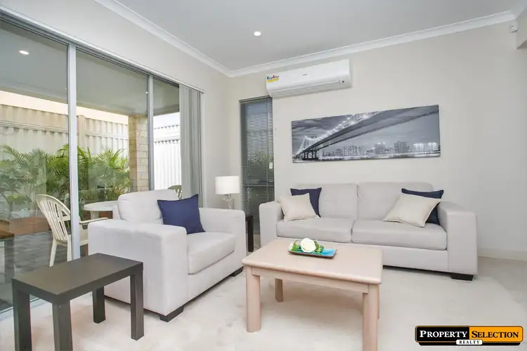 Fifth view of Homely villa listing, 25b Findon Cres, Westminster WA 6061