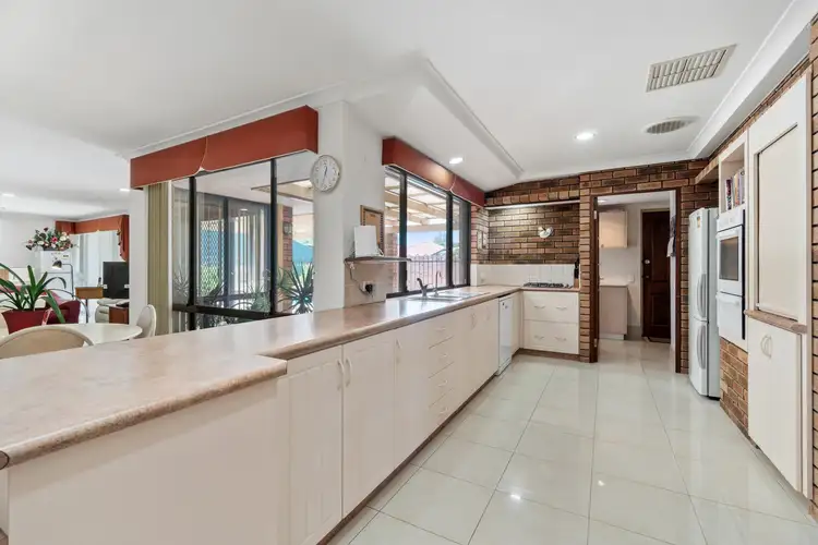 1 Alyxia Place, Duncraig WA 6023