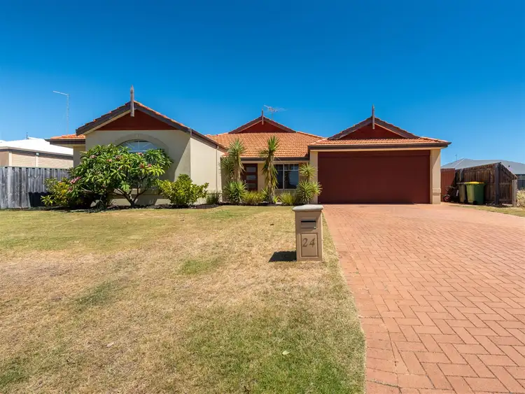 24 Boardwalk Boulevard, Halls Head WA 6210
