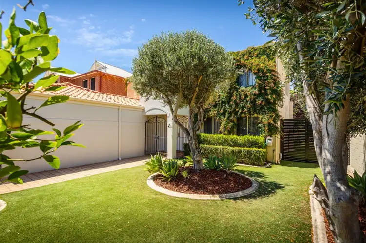 34 Camelia Avenue, Mount Claremont WA 6010