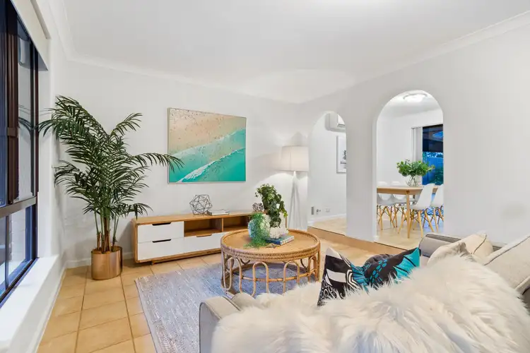 9 Baslow Court, Carine WA 6020