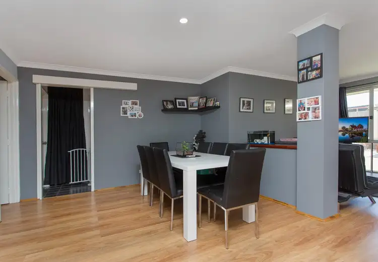 Seventh view of Homely house listing, 15 Richenda Court, Marangaroo WA 6064