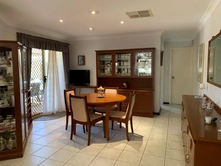 Seventh view of Homely house listing, 8A Glasnevin Court, Waterford WA 6152