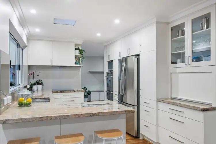 Fifth view of Homely house listing, 10 Amethyst Way, Carine WA 6020