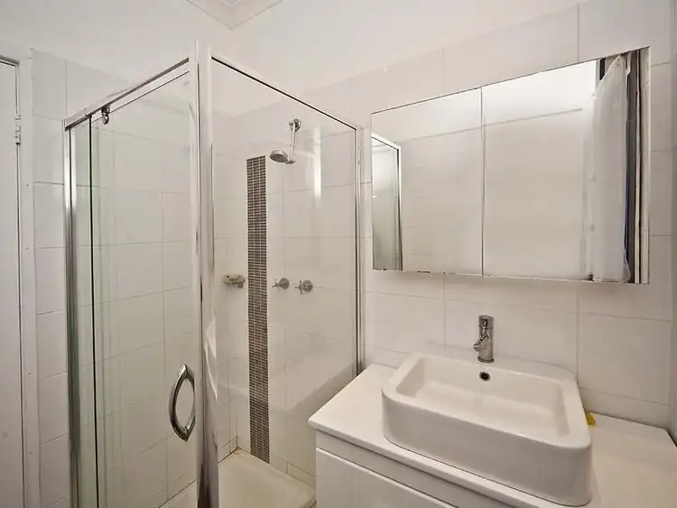 Sixth view of Homely house listing, 19 Ritchie Way, Cloverdale WA 6105