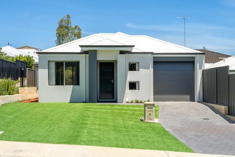 79C Jean St, Hamilton Hill WA 6163