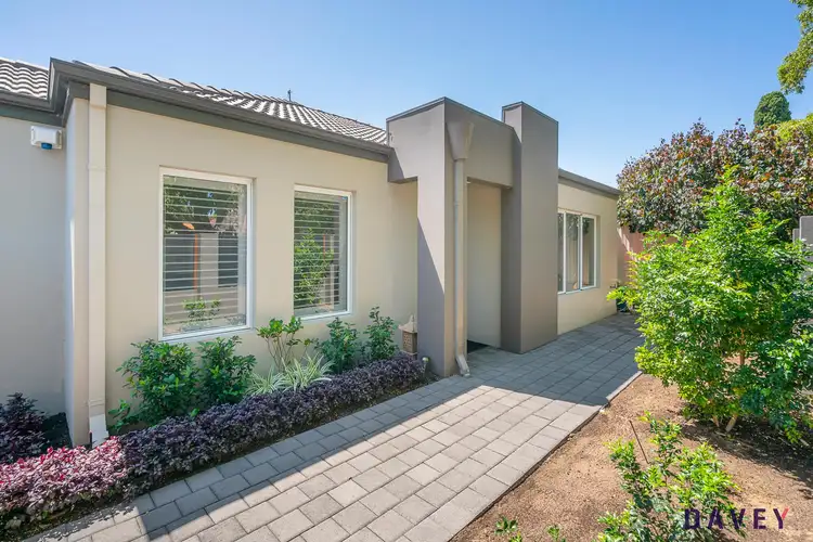 196A Huntriss Road, Doubleview WA 6018