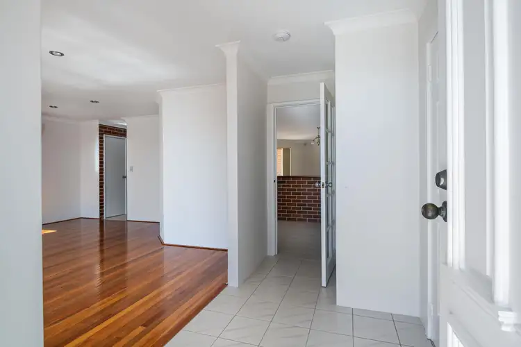Fifth view of Homely house listing, 27 Yarrawarrah Mews, Duncraig WA 6023