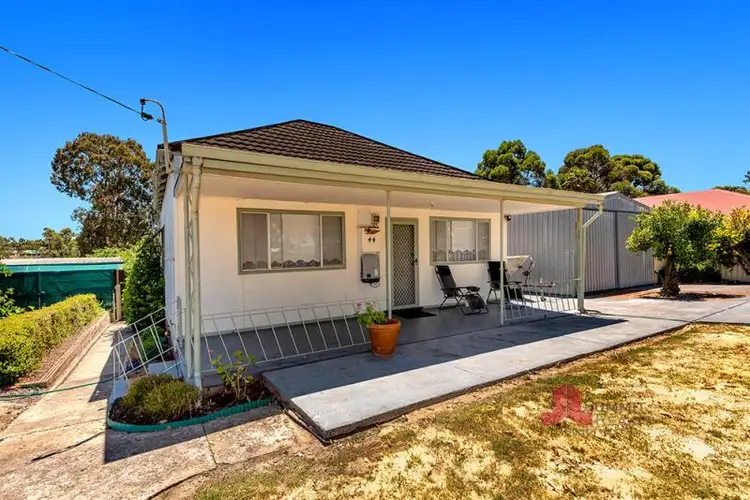 44 Coombes Street, Collie WA 6225