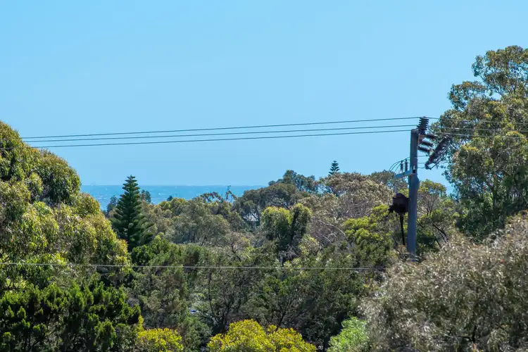 26 Nautical Grove, Beldon WA 6027