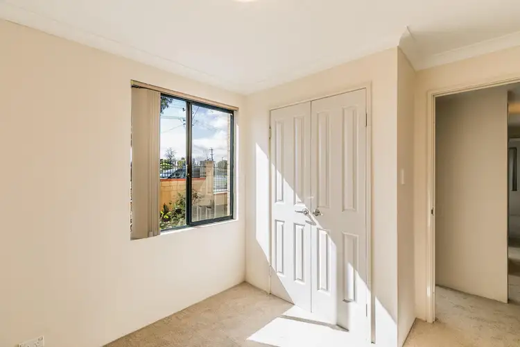 Sixth view of Homely apartment listing, 3/2 Towton Way, Langford WA 6147