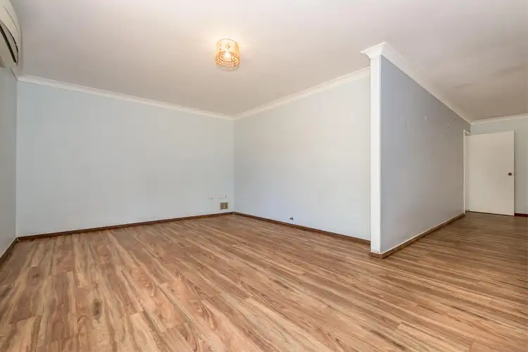 Second view of Homely house listing, 5 BOLTON WAY, Orelia WA 6167