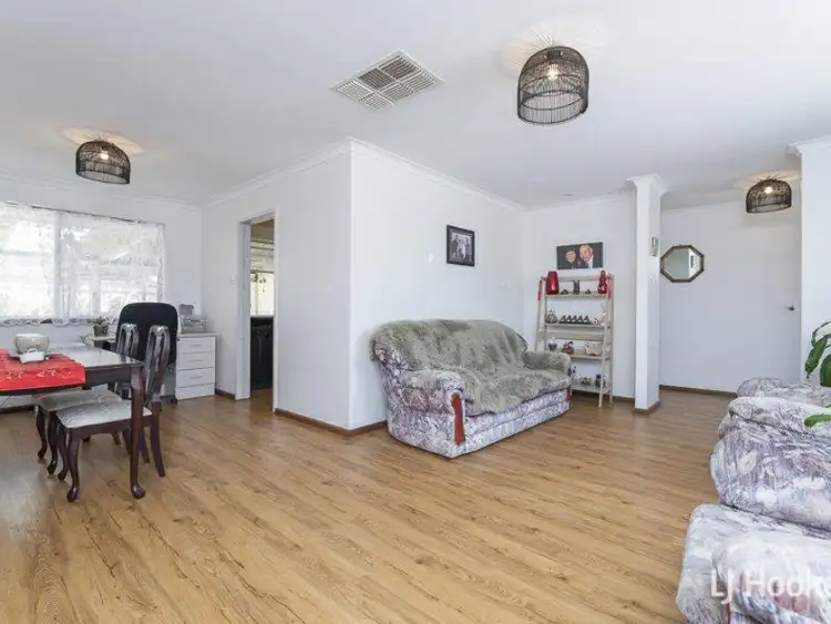 Seventh view of Homely house listing, 9 Jacqueline Drive, Thornlie WA 6108