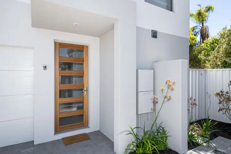 Sixth view of Homely townhouse listing, 2/16 Endeavour  Road, Hillarys WA 6025