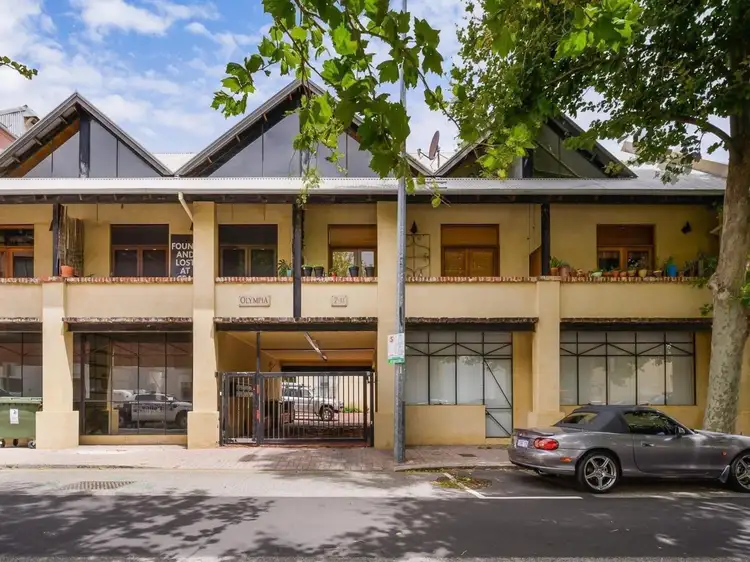 Main view of Homely unit listing, 5/7 Leake Street, Fremantle WA 6160
