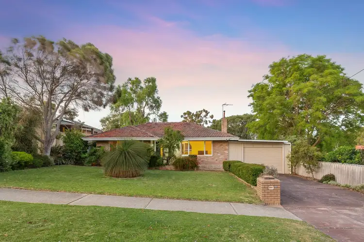 17 Cleopatra, Palmyra WA 6157